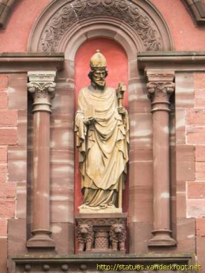 교황 성 레오 9세33_at chapel of Egisheim.jpg